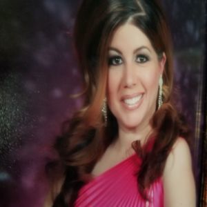 Meet your Posher, Elvia